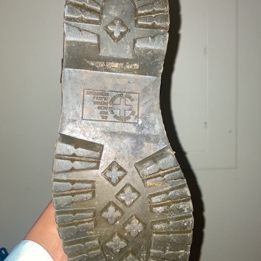 Doc marten size 9 work boots